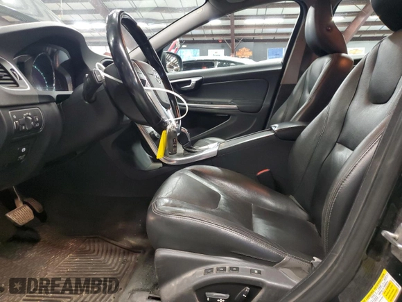 2015 Volvo S60 T5 Premier with VIN YV1612TB3F2315107, listed as a Copart auction lot 42019395 with 119,846 mi miles and Clean Title. Bid and sale history available at carsss.com. Image 7.