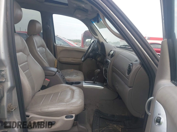 2003 Jeep Liberty Limited z VIN 1J8GL58K23W726252, wystawiony jako IAAI lot #42035004 z przebiegiem 224 159 mil mil oraz . Historia ofert i sprzedaży dostępna na DreamBid. Obrazek 5.