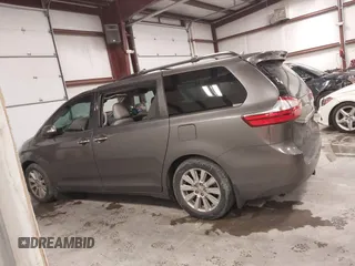 2017 Toyota Sienna XLE Auto Access Seat with VIN 5TDYZ3DC1HS791419, listed as a IAAI auction lot 41332726 with 85,433 mi miles and . Bid and sale history available at DreamBid. Image 14.