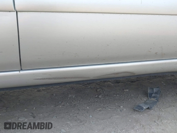 2005 Toyota Highlander z VIN JTEEP21A750118148, wystawiony jako IAAI lot #42489518 z przebiegiem 170 336 mil mil oraz . Historia ofert i sprzedaży dostępna na DreamBid. Obrazek 12.