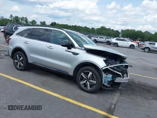 2021 Kia Sorento S with VIN 5XYRL4LC2MG007625, listed as a IAAI auction lot 42497918 with 61,810 mi miles and . Bid and sale history available at DreamBid. Image 1.