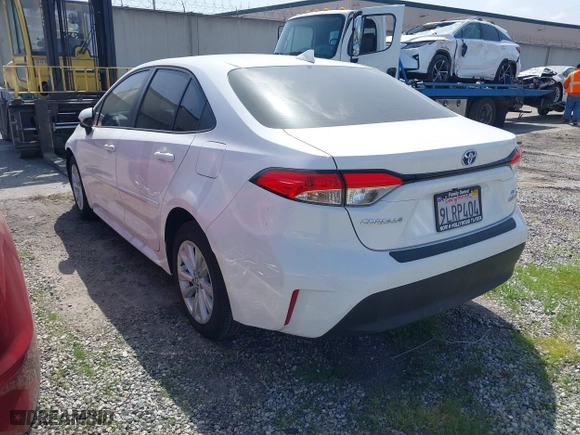2024 Toyota Corolla Hybrid LE with VIN JTDBCMFE3R3050333, listed as a IAAI auction lot 41608560 with 8,649 mi miles. Bid and sale history available at carsss.com. Image 3.