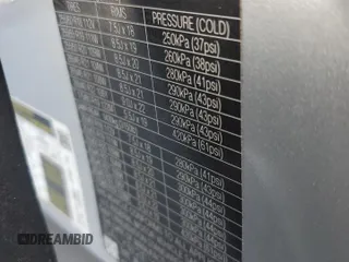2019 Land Rover Range Rover Velar S с VIN SALYB2EX6KA225205, выставлен на аукционе Copart как лот 52887995 с пробегом Не указан миль и На запчасти • Non repairable. История ставок и продаж доступна на DreamBid. Изображение 15.