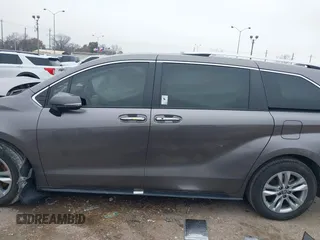 2022 Toyota Sienna Limited with VIN 5TDZRKEC7NS102931, listed as a IAAI auction lot 41419509 with 132,885 mi miles and . Bid and sale history available at DreamBid. Image 15.
