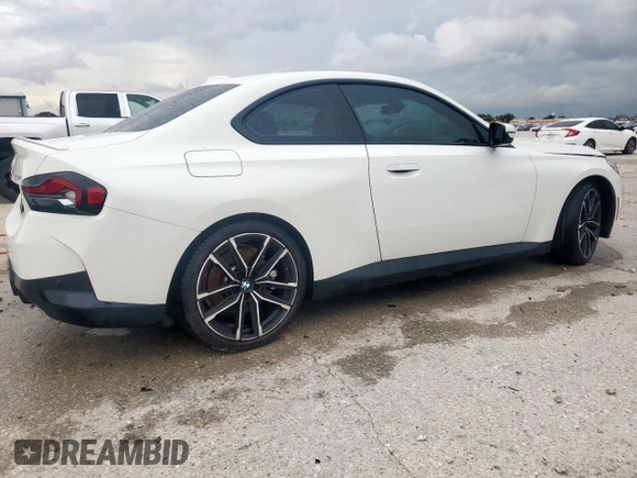 2023 BMW 2 Series 230i with VIN 3MW23CM0XP8D29605, listed as a Copart auction lot 60284905 with 39,622 mi miles and Salvage title. Bid and sale history available at DreamBid. Image 3.