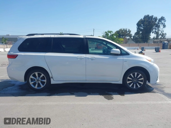 2019 Toyota Sienna XLE z VIN 5TDDZ3DC1KS224861, wystawiony jako IAAI lot #42093799 z przebiegiem 68 651 mil mil oraz . Historia ofert i sprzedaży dostępna na DreamBid. Obrazek 13.