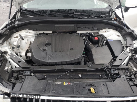 2023 Volvo XC60 Plus Bright Theme with VIN YV4L12RN9P1307107, listed as a Copart auction lot 85085924 with 25,359 mi miles and Salvage Title. Bid and sale history available at carsss.com. Image 13.