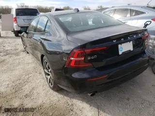 2020 Volvo S60 Momentum with VIN 7JR102FK6LG064517, listed as a Copart auction lot 64598252 with 14,219 mi miles. Bid and sale history available at carsss.com. Image 3.