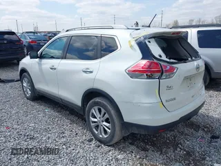 2015 Nissan Rogue SL with VIN 5N1AT2MV2FC804820, listed as a IAAI auction lot 41932296 with 174,633 mi miles and . Bid and sale history available at carsss.com. Image 3.