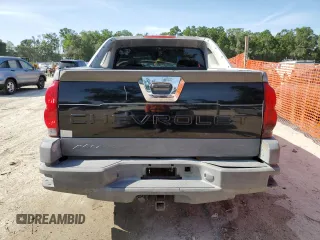 2002 Chevrolet Avalanche with VIN 3GNEC13T52G114056, listed as a Copart auction lot 58033535 with 332,160 mi miles and Salvage title. Bid and sale history available at DreamBid. Image 6.