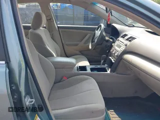 2010 Toyota Camry z VIN 4T4BF3EK9AR078520, wystawiony jako IAAI lot #42419347 z przebiegiem 208 053 mil mil oraz . Historia ofert i sprzedaży dostępna na DreamBid. Obrazek 5.