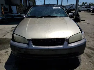 2001 Toyota Camry CE z VIN 4T1BG22K81U783489, wystawiony jako Copart lot #57893115 z przebiegiem 154 352 mil mil oraz Tytuł czysty. Historia ofert i sprzedaży dostępna na DreamBid. Obrazek 5.