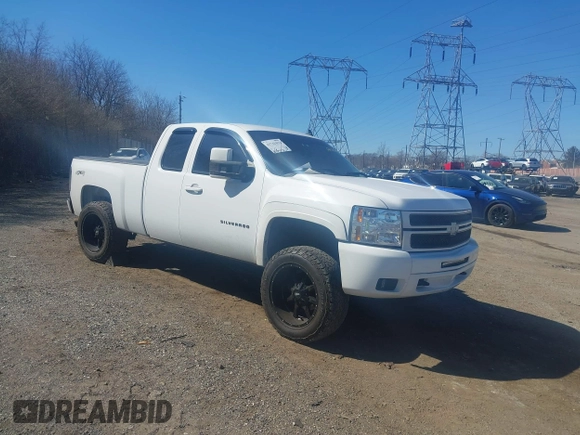 2013 Chevrolet Silverado 1500 LTZ with VIN 1GCRKTE76DZ217577, listed as a IAAI auction lot 41761032 with 158,897 mi miles and . Bid and sale history available at DreamBid. Image 1.