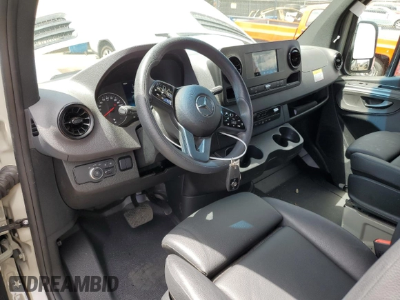 2024 Mercedes-Benz Sprinter with VIN W1Y4NBHY0RT168737, listed as a Copart auction lot 59453224 with 5,717 mi miles and Salvage Title. Bid and sale history available at DreamBid. Image 8.