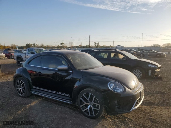 2018 Volkswagen Beetle Dune with VIN 3VWSD7AT8JM714856, listed as a Copart auction lot 77493564 with 29,154 mi miles and Salvage Title. Bid and sale history available at carsss.com. Image 4.