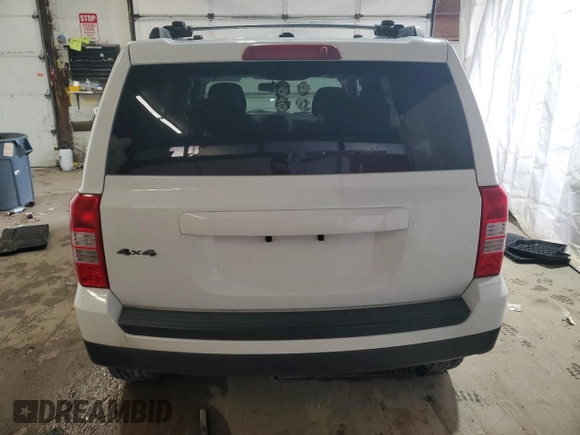 2016 Jeep Patriot Sport с VIN 1C4NJRBB7GD557089, выставлен на аукционе Copart как лот 55962985 с пробегом 116 040 миль миль и Чистый • Clean title. История ставок и продаж доступна на DreamBid. Изображение 6.