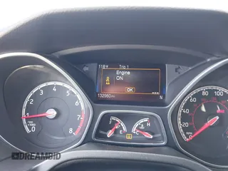 2015 Ford Focus ST с VIN 1FADP3L95FL300526, выставлен на аукционе IAAI как лот 42532675 с пробегом 132 960 миль миль и . История ставок и продаж доступна на DreamBid. Изображение 7.