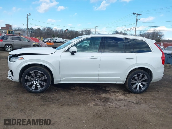 2020 Volvo XC90 Momentum with VIN YV4102PK8L1552784, listed as a IAAI auction lot 41416039 with 53,302 mi miles. Bid and sale history available at carsss.com. Image 14.