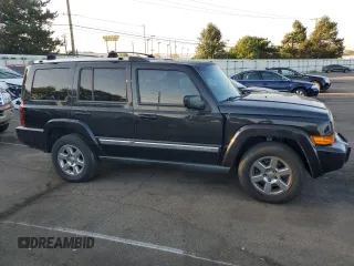 2008 Jeep Commander Limited with VIN 1J8HH58N98C236772, listed as a Copart auction lot 71042404 with 217,780 mi miles and Salvage Title. Bid and sale history available at carsss.com. Image 4.