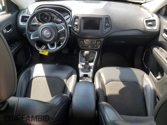 2020 Jeep Compass North z VIN 3C4NJDBB9LT255410, wystawiony jako Copart lot #56552915 z przebiegiem 38 959 mil mil oraz Szkoda całkowita • Salvage title. Historia ofert i sprzedaży dostępna na DreamBid. Obrazek 8.