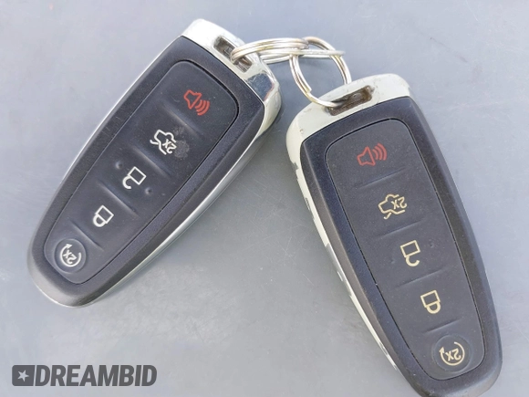 2012 Lincoln MKX with VIN 2LMDJ8JK4CBL09714, listed as a IAAI auction lot 41902666 with 105,937 mi miles and . Bid and sale history available at DreamBid. Image 11.
