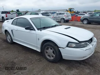 2000 Ford Mustang z VIN 1FAFP4049YF225998, wystawiony jako IAAI lot #42130804 z przebiegiem 167 288 mil mil oraz . Historia ofert i sprzedaży dostępna na DreamBid. Obrazek 1.