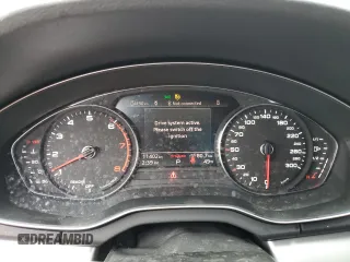2024 Audi Q5 Komfort with VIN WA1AAAFY9R2001227, listed as a Copart auction lot 80048624 with 11,402 mi miles and Salvage Title. Bid and sale history available at carsss.com. Image 9.