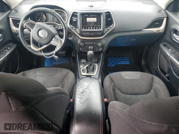 2016 Jeep Cherokee Latitude with VIN 1C4PJMCS8GW250805, listed as a Copart auction lot 52947755 with 135,399 mi miles and Clean Title. Bid and sale history available at carsss.com. Image 8.