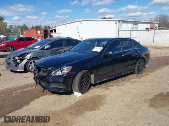 2016 Mercedes-Benz E 350 Sport z VIN WDDHF5KB7GB254354, wystawiony jako IAAI lot #41834780 z przebiegiem 139 961 mil mil oraz . Historia ofert i sprzedaży dostępna na DreamBid. Obrazek 19.
