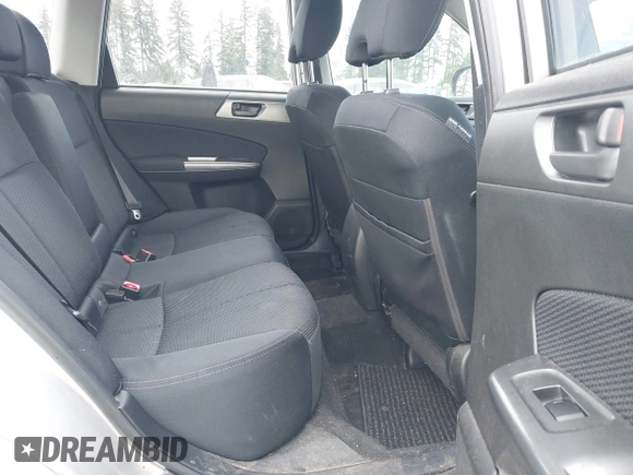 2011 Subaru Forester X z VIN JF2SHABC2BH780698, wystawiony jako IAAI lot #42015087 z przebiegiem 68 240 mil mil oraz . Historia ofert i sprzedaży dostępna na DreamBid. Obrazek 8.