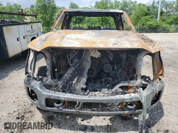 2011 Ford F-250 XL z VIN 1FT7X2B63BEA78382, wystawiony jako Copart lot #59082725 z przebiegiem Nie podano mil oraz Nie do naprawy • Non repairable. Historia ofert i sprzedaży dostępna na DreamBid. Obrazek 5.