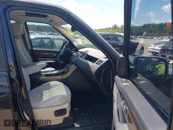 2013 Land Rover Range Rover Sport HSE Lux with VIN SALSK2D40DA760904, listed as a IAAI auction lot 42490853 with 114,197 mi miles and . Bid and sale history available at DreamBid. Image 5.