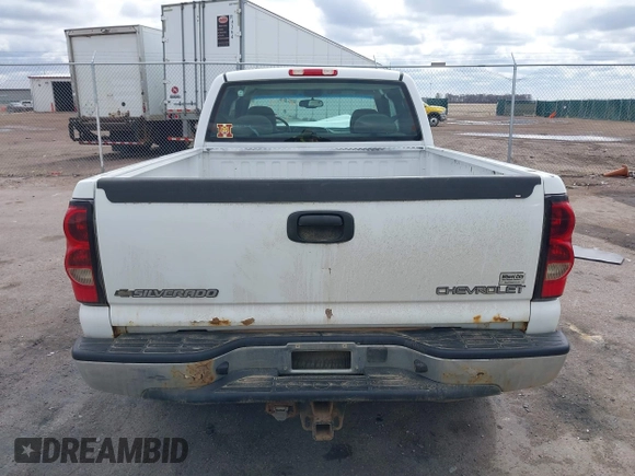 2005 Chevrolet Silverado 1500 Z71 z VIN 1GCEK19Z25Z282216, wystawiony jako IAAI lot #41931370 z przebiegiem 194 961 mil mil oraz . Historia ofert i sprzedaży dostępna na DreamBid. Obrazek 16.