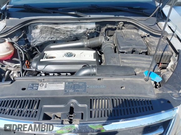 2011 Volkswagen Tiguan SE with VIN WVGBV7AX7BW529097, listed as a IAAI auction lot 42182690 with 139,878 mi miles and . Bid and sale history available at DreamBid. Image 10.