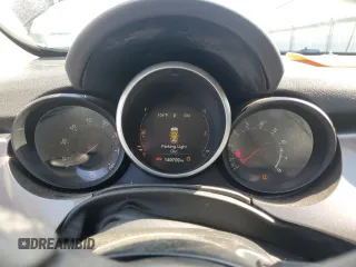 2016 FIAT 500X Lounge z VIN ZFBCFYDTXGP383559, wystawiony jako Copart lot #61990675 z przebiegiem 149 709 mil mil oraz Czysty tytuł • Clean title. Historia ofert i sprzedaży dostępna na DreamBid. Obrazek 9.