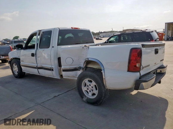 2000 Chevrolet Silverado 1500 with VIN 2GCEC19W6Y1335189, listed as a Copart auction lot 54317135 with Not Provided miles and Clean Title. Bid and sale history available at DreamBid. Image 2.