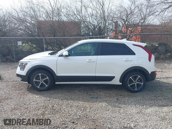 2024 Kia Niro LX with VIN KNDCP3LE6R5164953, listed as a IAAI auction lot 41822646 with 80,837 mi miles. Bid and sale history available at carsss.com. Image 15.