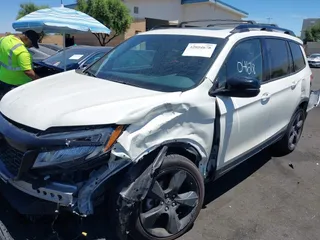 2019 Honda Passport Elite z VIN 5FNYF8H05KB009575, wystawiony jako IAAI lot #42804678 z przebiegiem 70 468 mil mil oraz . Historia ofert i sprzedaży dostępna na DreamBid. Obrazek 6.