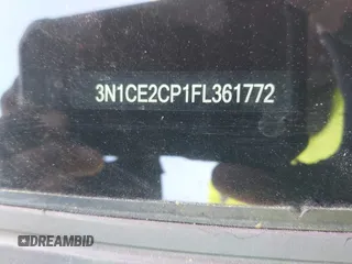 2015 Nissan Note SV z VIN 3N1CE2CP1FL361772, wystawiony jako IAAI lot #42042941 z przebiegiem 87 329 mil mil oraz . Historia ofert i sprzedaży dostępna na DreamBid. Obrazek 9.