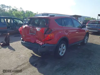 2013 Toyota RAV4 XLE with VIN JTMWFREV8D5012441, listed as a IAAI auction lot 41943680 with 82,119 mi miles. Bid and sale history available at carsss.com. Image 4.