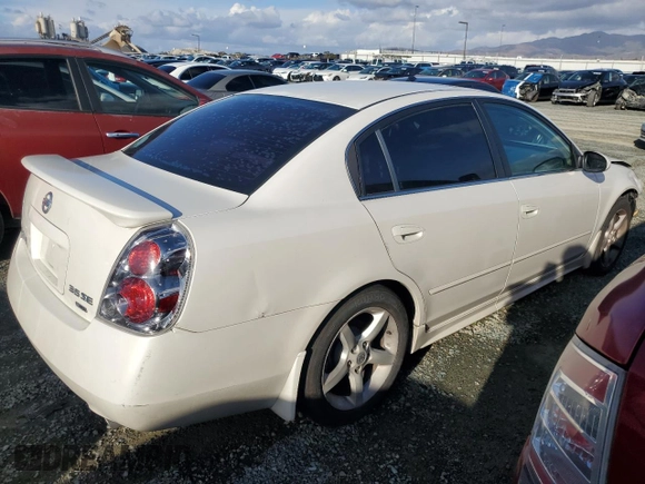 2005 Nissan Altima 3.5 SE with VIN 1N4BL11D95N481017, listed as a Copart auction lot 47491355 with 153,234 mi miles and Salvage Title. Bid and sale history available at carsss.com. Image 3.