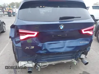 2021 BMW X3 sDrive30i z VIN 5UXTY3C02M9F37961, wystawiony jako IAAI lot #41922237 z przebiegiem 33 804 mil mil oraz . Historia ofert i sprzedaży dostępna na DreamBid. Obrazek 6.