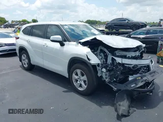 2024 Toyota Highlander LE with VIN 5TDKDRAH9RS549597, listed as a IAAI auction lot 42358655 with 6,446 mi miles and . Bid and sale history available at DreamBid. Image 1.