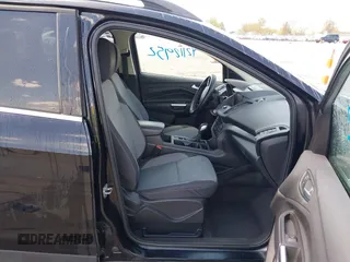 2018 Ford Escape SE z VIN 1FMCU9GD1JUD48846, wystawiony jako IAAI lot #42112952 z przebiegiem 117 580 mil mil oraz . Historia ofert i sprzedaży dostępna na DreamBid. Obrazek 5.