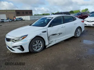 2019 Kia Optima LX z VIN 5XXGT4L33KG278394, wystawiony jako Copart lot #55405135 z przebiegiem 103 531 mil mil oraz Szkoda całkowita • Salvage title. Historia ofert i sprzedaży dostępna na DreamBid. Obrazek 1.