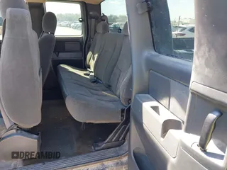 2005 Chevrolet Silverado 1500 Z71 with VIN 2GCEK19B251347481, listed as a IAAI auction lot 41886913 with 236,414 mi miles. Bid and sale history available at carsss.com. Image 8.