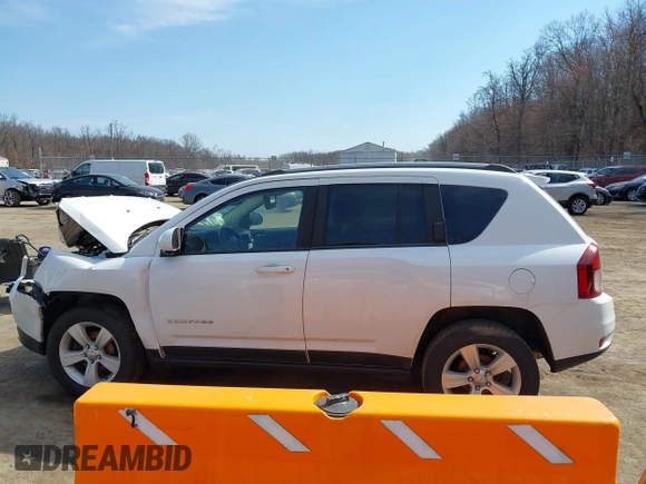2016 Jeep Compass High Altitude with VIN 1C4NJDEB7GD662746, listed as a IAAI auction lot 41757184 with Not Provided miles and . Bid and sale history available at DreamBid. Image 14.
