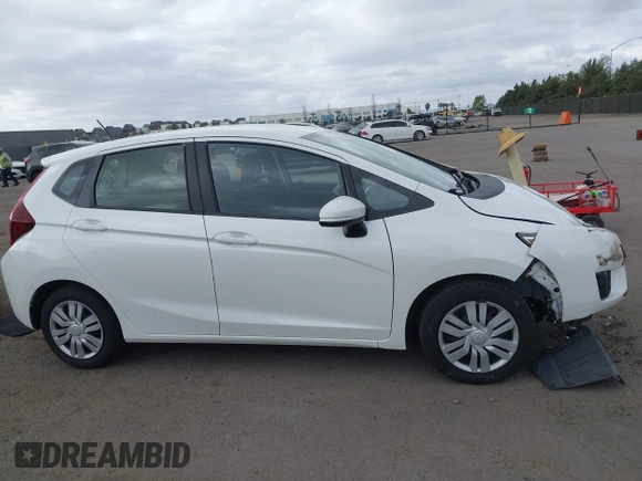 2016 Honda Fit LX с VIN JHMGK5H5XGX040656, выставлен на аукционе IAAI как лот 42028740 с пробегом 109 279 миль миль и . История ставок и продаж доступна на DreamBid. Изображение 14.