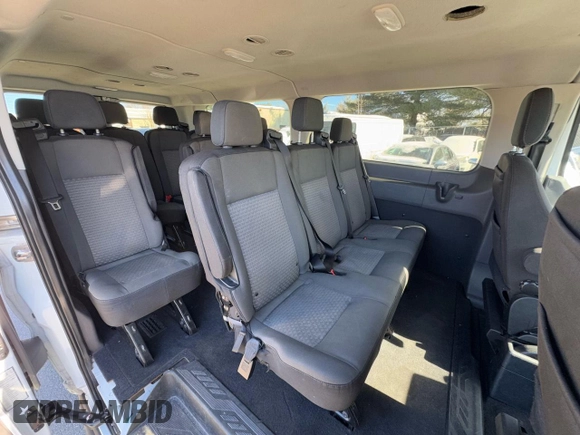2020 Ford Transit Passenger XL с VIN 1FBAX2Y80LKA32577, выставлен на аукционе Copart как лот 46813365 с пробегом 181 114 миль миль и Чистый • Clean title. История ставок и продаж доступна на DreamBid. Изображение 6.
