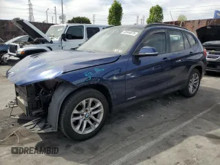 2015 BMW X1 xDrive28i z VIN WBAVL1C54FVY28104, wystawiony jako Copart lot #53344875 z przebiegiem 93 719 mil mil oraz Szkoda całkowita • Salvage title. Historia ofert i sprzedaży dostępna na DreamBid. Obrazek 1.